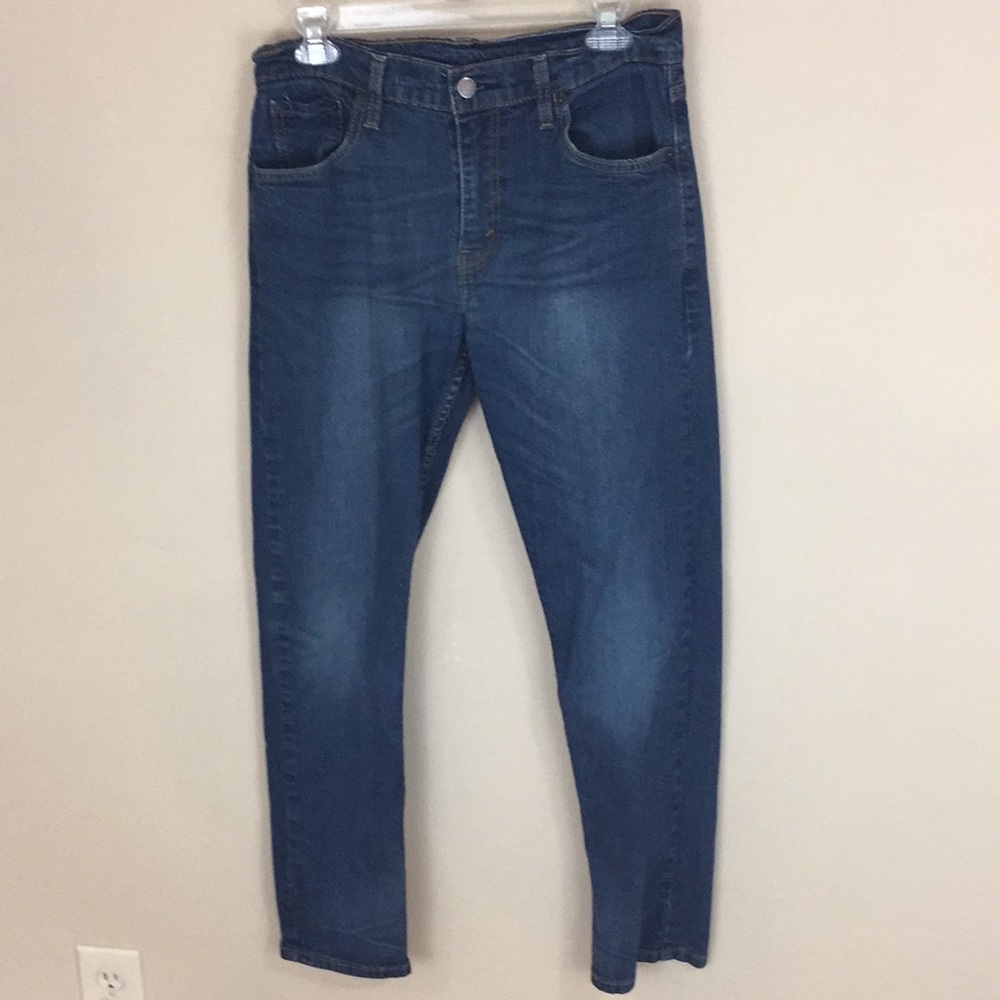 Levi’s 502 Taper All Season Denim Size 30 x 32 Medium Wash